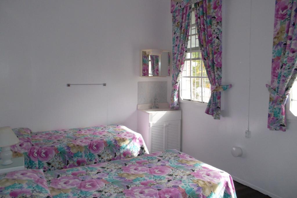 Beach Guest House Cleverdale Bridgetown Kültér fotó